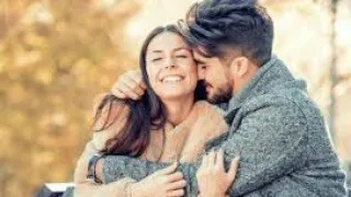 نفسى اكمل عمرى جمبك    نفسى اعيش عمرين معاك      دندنها