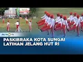 Download Lagu Jelang HUT RI, Paskibraka Kota Sungai Gelar Latihan Pengibaran Bendera