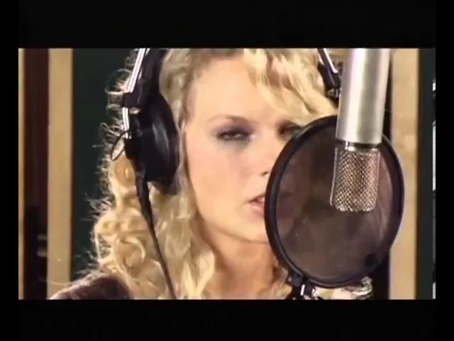 TaylorSwift - A Place In This World (2006 GAC Full Show)