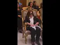 Lagu مشهد مؤلم في عزاء شقيق ميادة الحناوي غياب واضح لزملائها من الوسط الفني