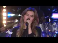 Kelly Clarkson Covers 'She's So High' By Tal Bachman l Kellyoke
