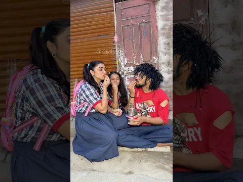भुके को खाना खिलाया🥺❤️ #youtubeshorts #shorts #emotional #viralshorts @Kajalsoni_vlogs