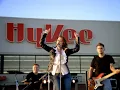 GENE BARNETT SIEGEL HYVEE SEE WHAT A SMILE CAN DO Commercial Spot