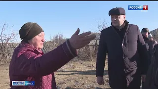 Мэр Омска лично проверил ситуацию с паводком в Новоалександровке