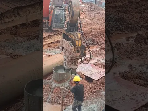​Excavator Vibratory Hammer Pulling Steel Casing