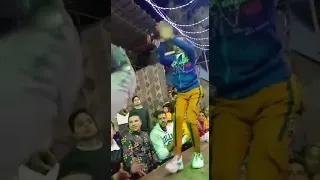 رقص ع مهرجان شاب غاوي التنطيط دندنها