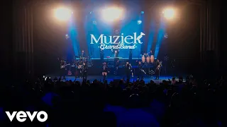 Download Muziek Grand Band - Can't Take My Eyes Off You MP3