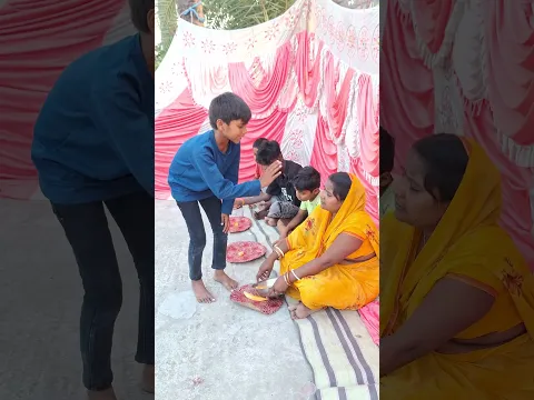 papita me pani dal diya #shortsfeed #trendingshorts #shortvideo #short #subscribe #youtubeshorts