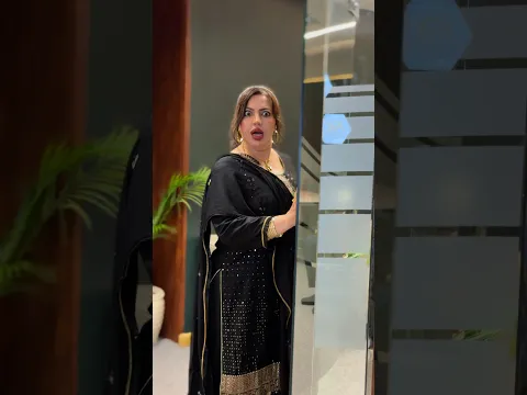 Meri billi 🤣 #shorts #shortsfeed #ytshorts