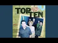 Download Lagu Don't Dream It's Over