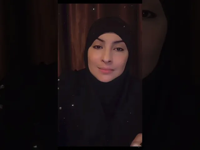 ⁣ريم الوريمّي المقدمة التونسية السنـ ية  تقول خطبة  الامام علي (ع)والإمام السجاد تغنينا عن كل الكتب📚