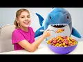 Download Lagu Vania Mania Kids Play with Baby Shark in Real Life