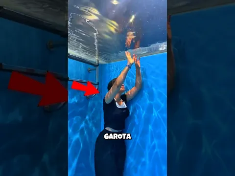 Por Que Eles Fingiram Ficar Em Baixo D'água? 😱