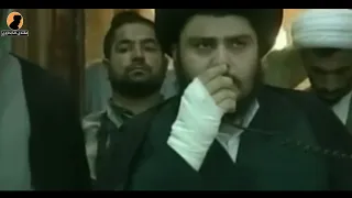 2004 4 4 السيـد مقتدى الصـدر يقود الحرب بنفسه في ازقة النجـف حاملا السلاح دفاعا عن امير المؤمنيـن 