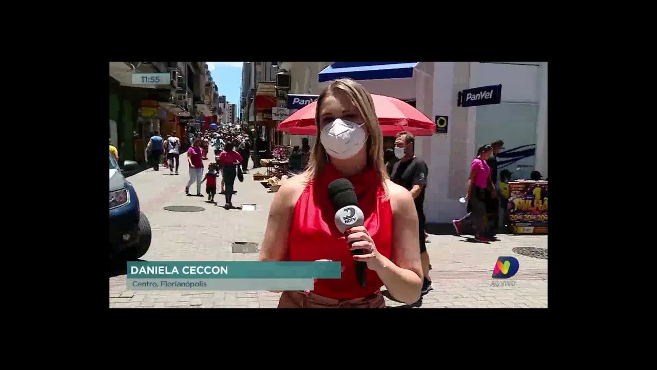 Centro de Florianópolis movimentado para as compras de natal