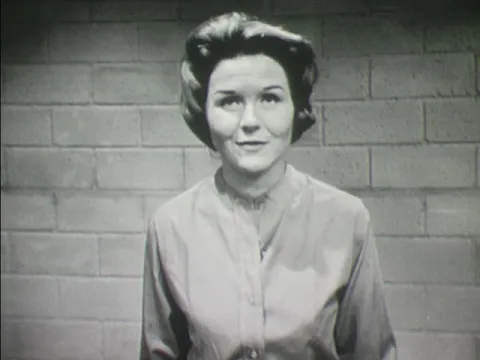 Public Shelter Supplies: What Does The Government Supply (1963)