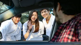 بنت وحيدة نقلت جديد لمدرسة شلة متنمرين حبو يضايقوها ميعرفوش أنها بطلة فنون قتالية هتعملهم الأدب ملخص 