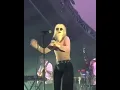 6 Minutes of Hayley Williams Dancing