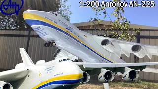 Unboxing 1:200 Antonov AN-225 Model
