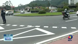 Rotatória da rua Fritz Spernau passa por mudanças