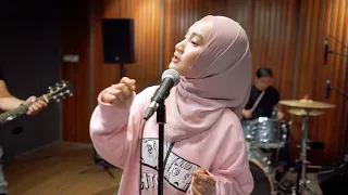 Download ONE OK ROCK - Taking Off (cover by Fatin) MP3