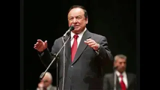عملاق الطرب الاستاذ صباح فخري في موال نادر من مقام الحجاز  دندنها