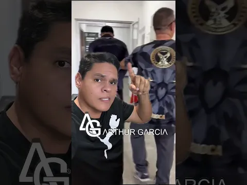 POLICIAIS REVOLTADOS
