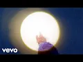 Download Lagu UMI - moonlit room (Lyric Video)