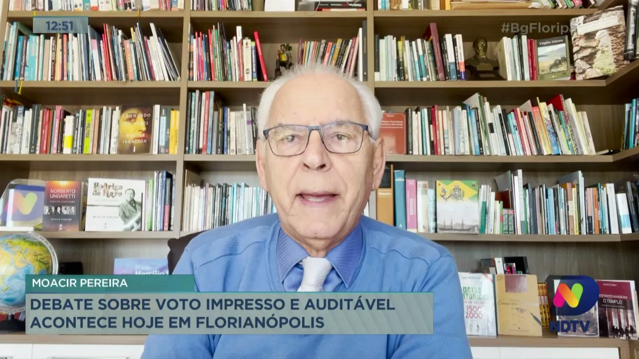 Moacir Pereira comenta sobre o voto impresso