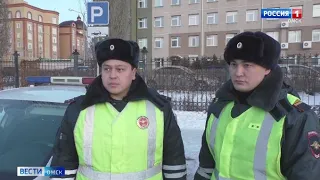 Прервали службу ради подвига: Омские полицейские помогли доставить в роддом очередную роженицу