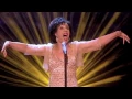 Download Lagu Shirley Bassey - GOLDFINGER (2011 Live)