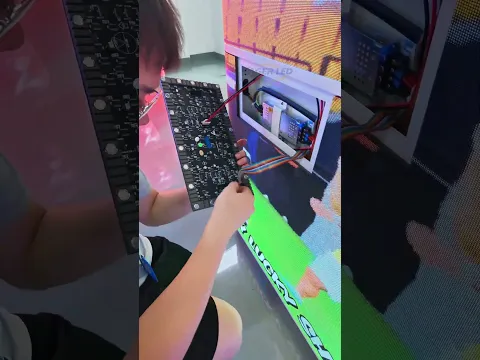 Be careful—don’t damage my table!#eagerled #leddisplay #ledscreen