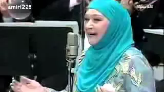 نسخة من هدي سلطان في رائعتها ان كنت ناسي افكرك دندنها