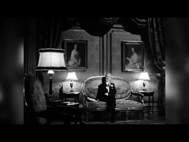 Alfred Hitchcock's 1942 Saboteur (Scene)