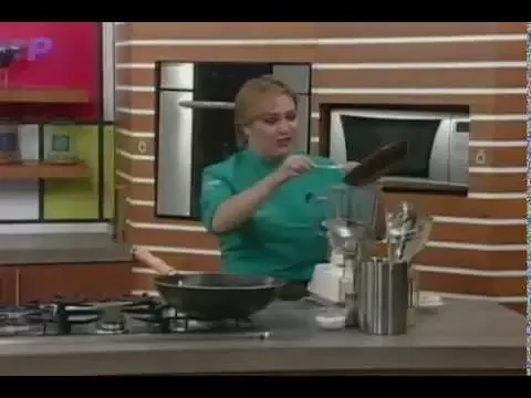 Maduro salteado con picante de camaron