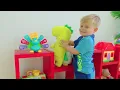 Roma and Diana help Oliver Potty Train