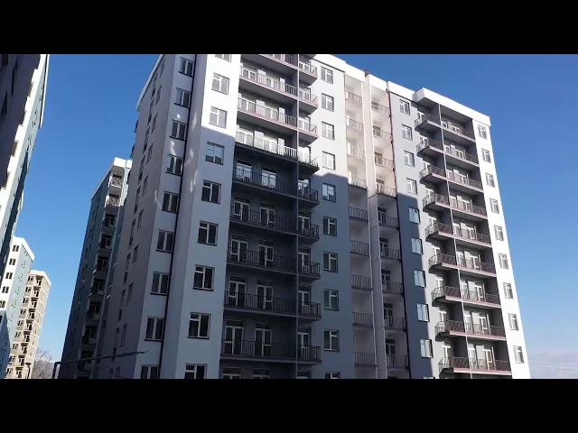 ზუგდიდში 360 დევნილ ოჯახს ახალაშენებულ კორპუსებში ბინები გადაეცა