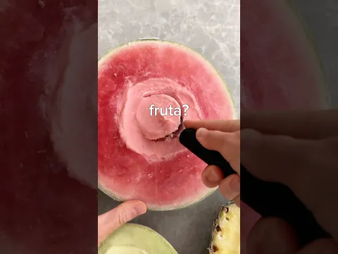 Helado hecho DENTRO de una FRUTA (solo 2 INGREDIENTES) 🍍🍨👀 Viral fruit icecream