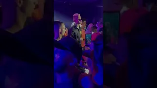 لايف عصام صاصا يبدع في اغنيه وسط دموع علي الاورج جامد اوي      دندنها