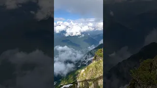 Горы солнце снег дождь туман и невероятные пейзажи всё это Роза Хутор сочи краснаяполяна 