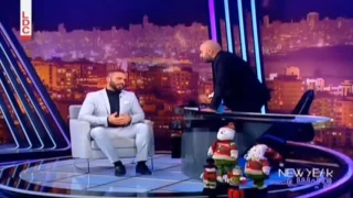 النجم جوزيف عطية   يغني عم يرجف قلبي لنجوى كرم    حفل راس سنة ال      دندنها