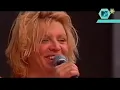 HOLE- Glastonbury 1999                       singing Northern Star