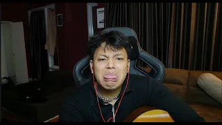 temenin gw latihan nyanyi ama gitar cik