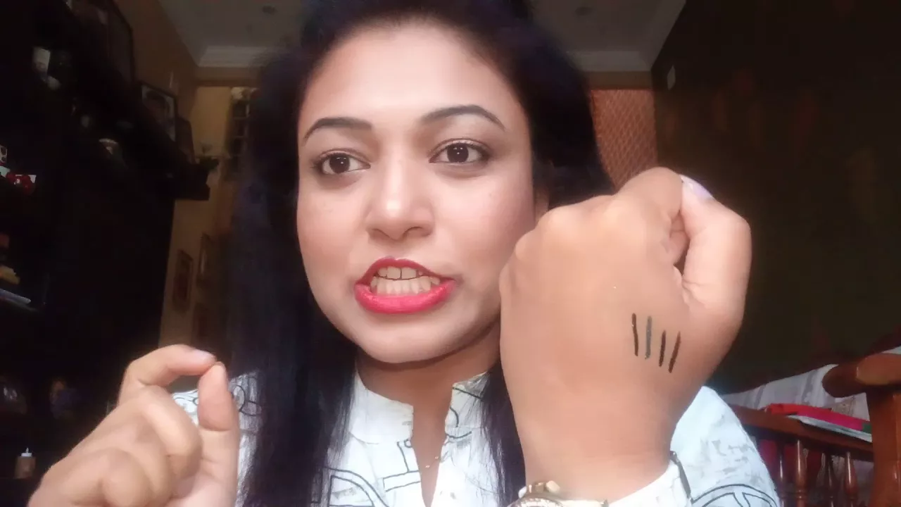 MAYBELLINE HYPER EASY LINER VS GLOSSIER PRO TIP EYELINER + WEAR TESTR | DUPE?? | MagdalineJanet. 