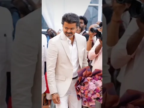 thalapathyb vijay 🔥😍and trisha love#youtubeshorts#shorts#trending#thalapathyvijay#trishakrishnan