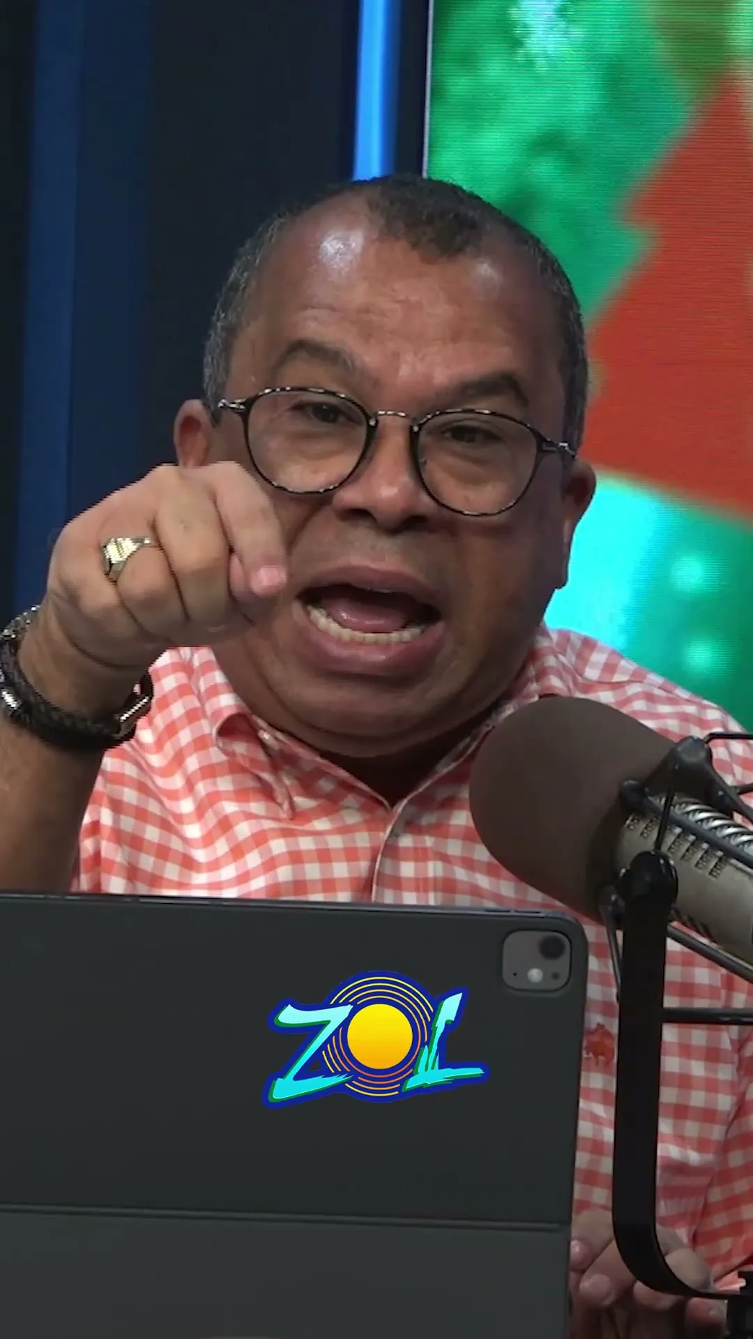 SENASA PASÓ DE MODELO A CRISIS