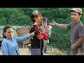 Download Lagu Ketika rumah tangga yang damai terancam — Bisakah Huyen dan De menyelamatkan kebahagiaan mereka?