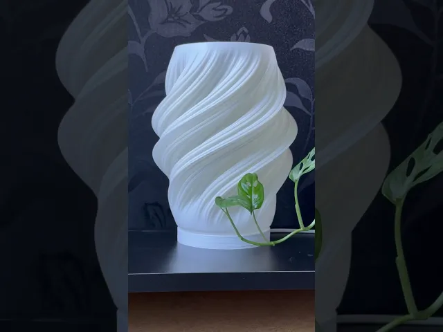 Lara Lamp video thumbnail