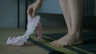 Lily Collins s Feet - Emily in Paris 2020