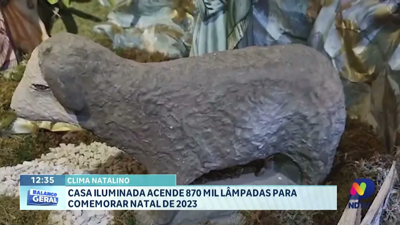 Casa iluminada acende mais de 870 mil lâmpadas para comemorar o Natal de 2023